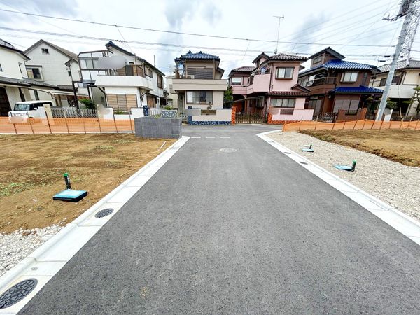 新座市池田4丁目 土地 13区画 前面道路含む外観 新座市池田4丁目 土地 13区画 前面道路含む外観