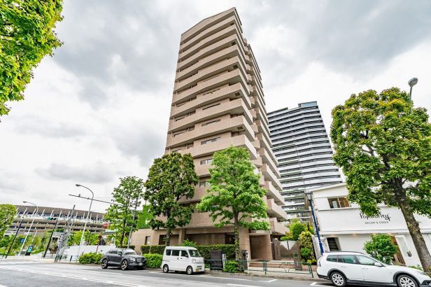 秀和青山神宮前レジデンス 外観