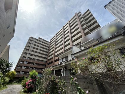 レーベンリヴァーレ草加レイール 外観