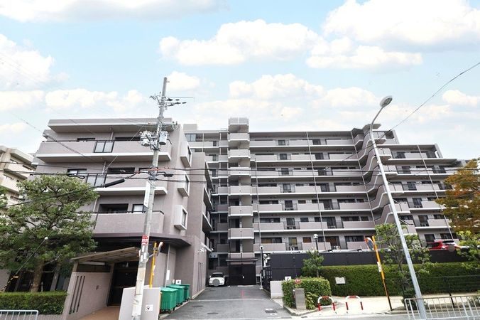 ステイツ枚方・長尾ヒルズ 外観