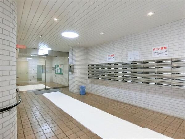 北大阪ハイツ エントランス