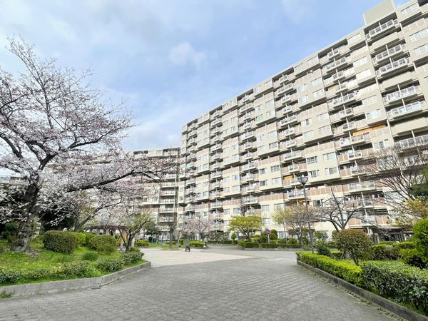 近鉄南港ガーデンハイツ 21号棟 外観 近鉄南港ガーデンハイツ 21号棟 外観
