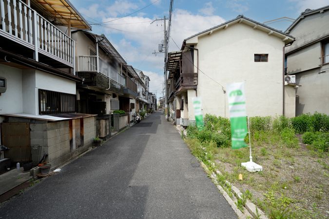 大阪府東大阪市旭町 前面道路含む外観 大阪府東大阪市旭町 前面道路含む外観