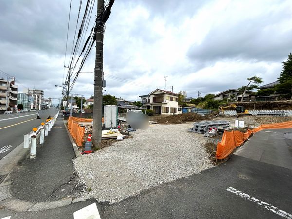 国立市谷保 土地 前面道路含む外観 国立市谷保 土地 前面道路含む外観