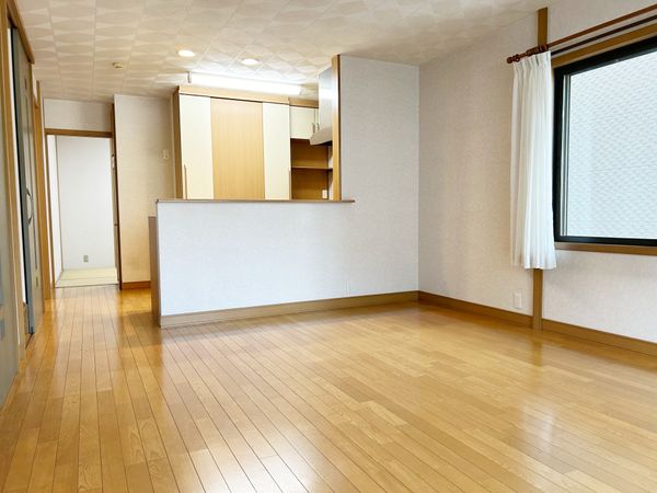 五位ノ池町3丁目 戸建 リビング 五位ノ池町3丁目 戸建 リビング