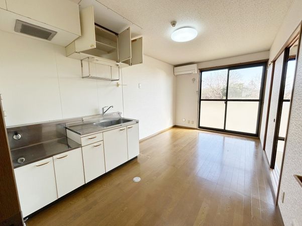 栗原市若柳字川北東若柳 アパート 室内