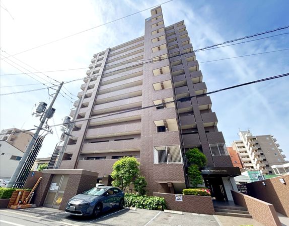 アルファライフ岡大医学部前 外観