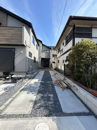 豊明市新田町門先 新築戸建 2号棟 駐車場