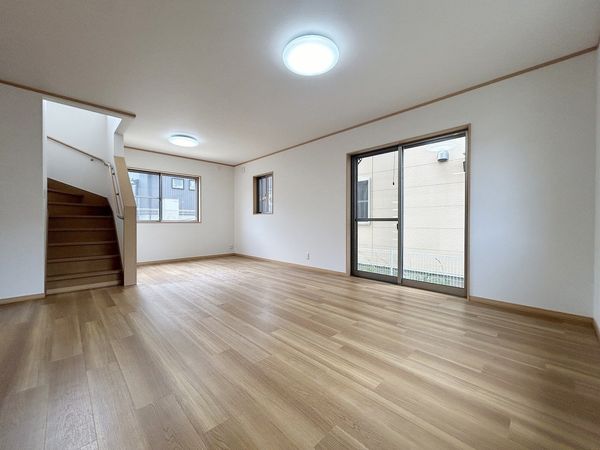 南片江4丁目戸建 リビング 南片江4丁目戸建 リビング